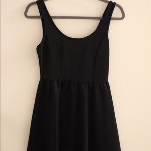 LITTLE BLACK DRESS